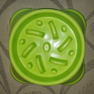 Green Pet Eat Slower Feeder Bowl